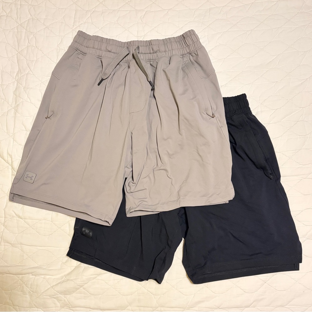 EUC Under Armour Men's Athletic Shorts Men’s Small Taupe/Black